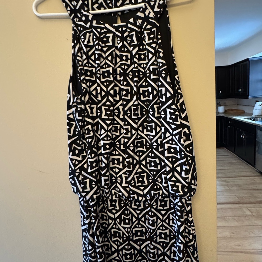 White House Black Market Black and White Maxi Dress